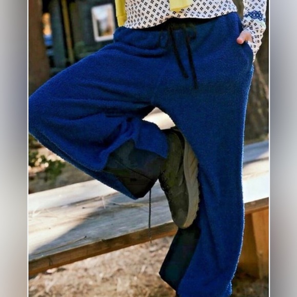 Free People Pants - FP Movement Cuddle Up Pants in Prep School Blue NWT Size Large